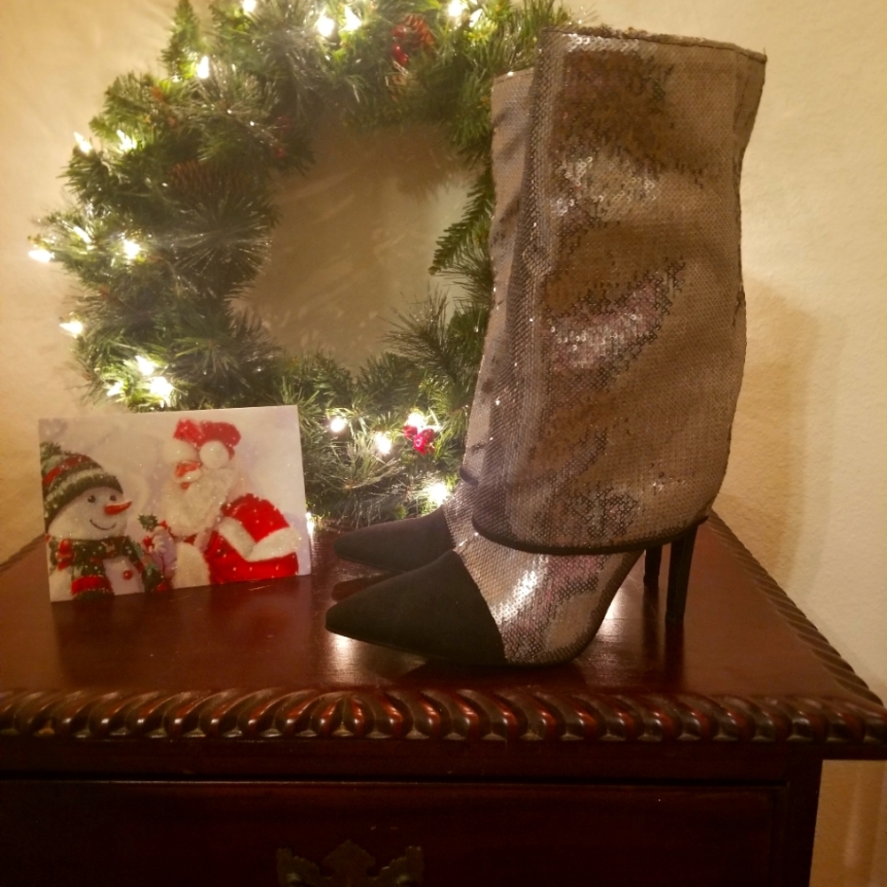 Women's Sequin/ Faux Leather boots, Sz 8.5.